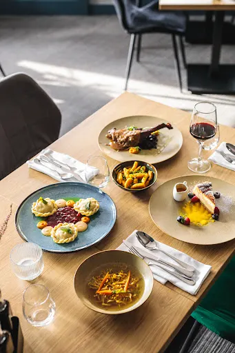 Restauracja St. Joseph w Hotelu Akwawit